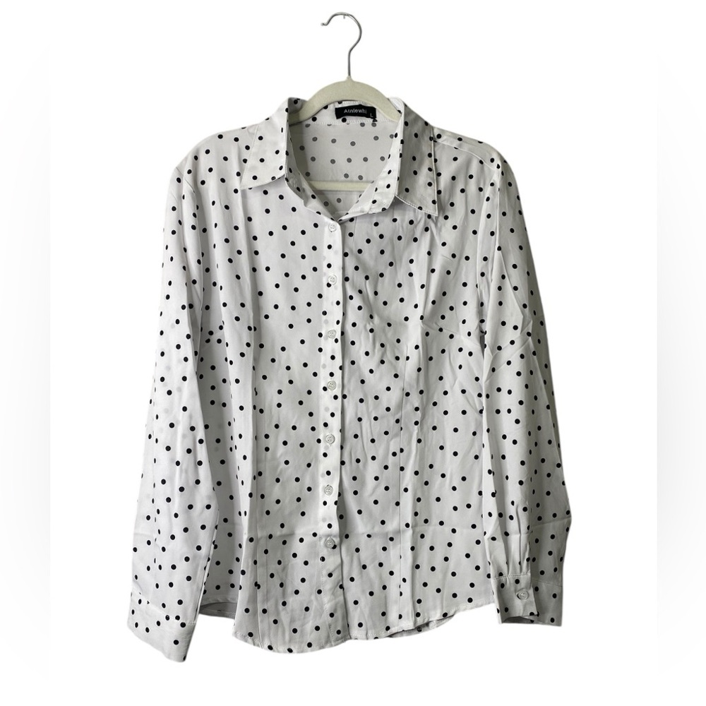 Classic White Polka Dot Button-Up Blouse | Atnlewhi | Size Large